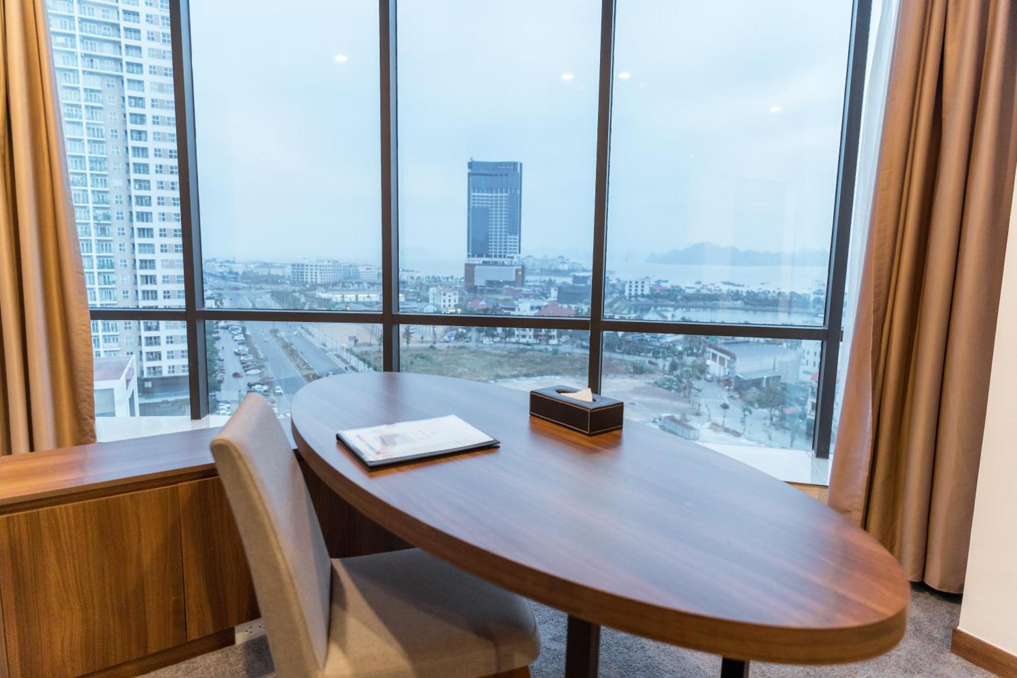 Muong Thanh Grand Ha Long Hotel Buitenkant foto